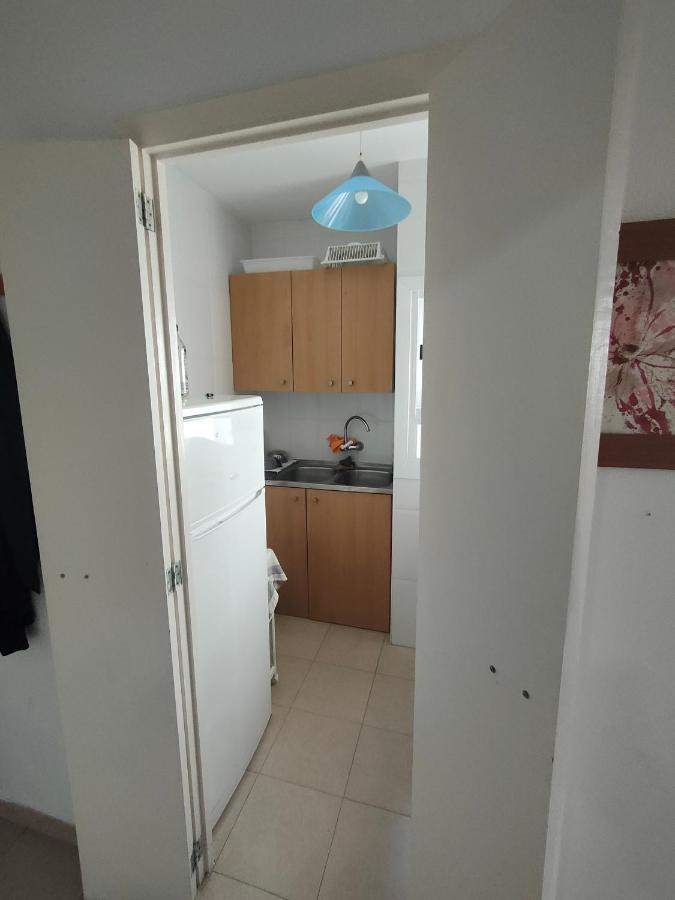 Camera Privata Singola In Appartamento, Bagno In Comune, Aria Condizionata Caldo Freddo, Wifi, Tv Llucmajor  Kamer foto